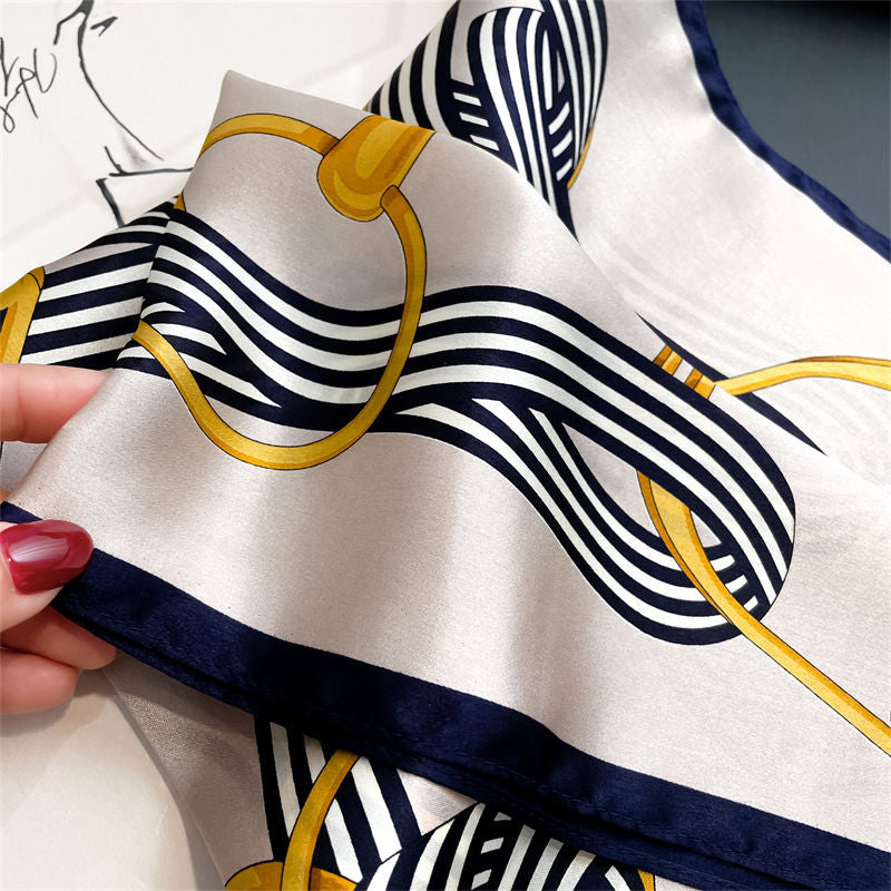 シルクのスカーフ薄手ファッションチェーンプリント柄シルクミニスカーフ女性ネッカチーフ気質