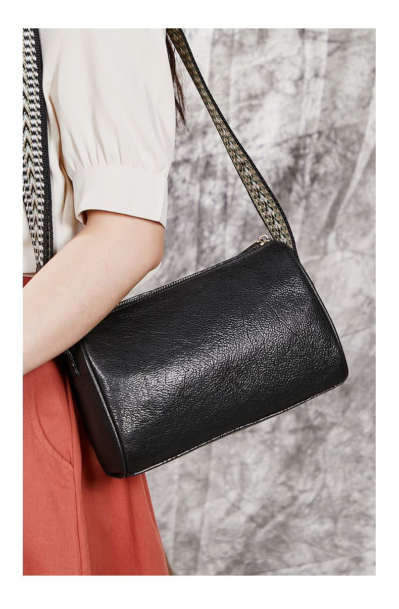 レディースバッグレトロ大容量牛革ブロードバンドシンプル通勤OL何とでも合うショルダーバッグ.ポシェット