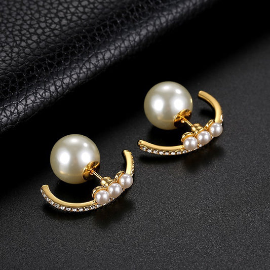 イヤリングパールピアスキュービックシャシレトロ軽量贅沢風ピアス