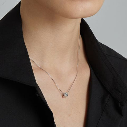 AJIDOU925シルバールービックキューブネックレスシンプル幾何鎖骨チェーン贈り物