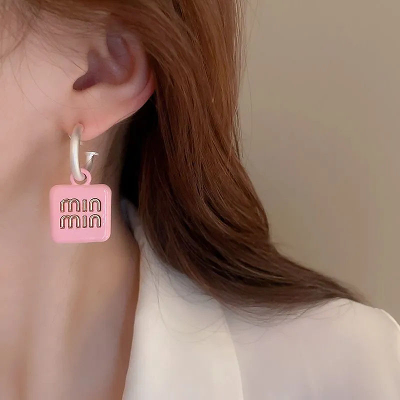 MiuMiu レディーファッション高級感耳飾り 気質 精緻女性イヤリング EH0191