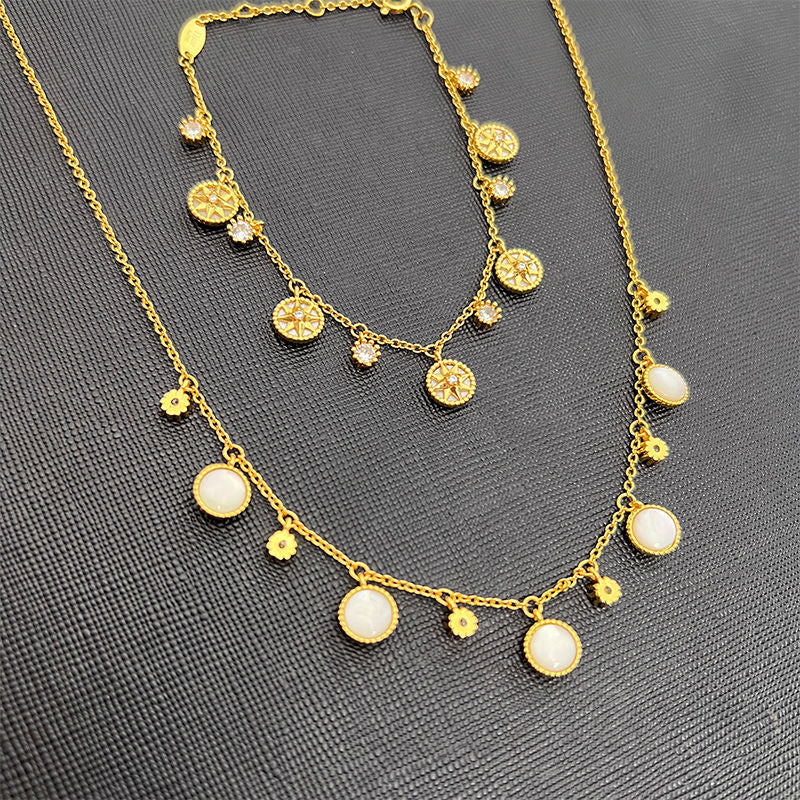 AOMIDIOR 女性ネックレス  気質 精緻 レディーファッション高級感鎖骨チェーン