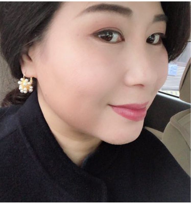 AOMIDIORレディーファッション高級感耳飾り 気質 精緻女性イヤリング EH0150