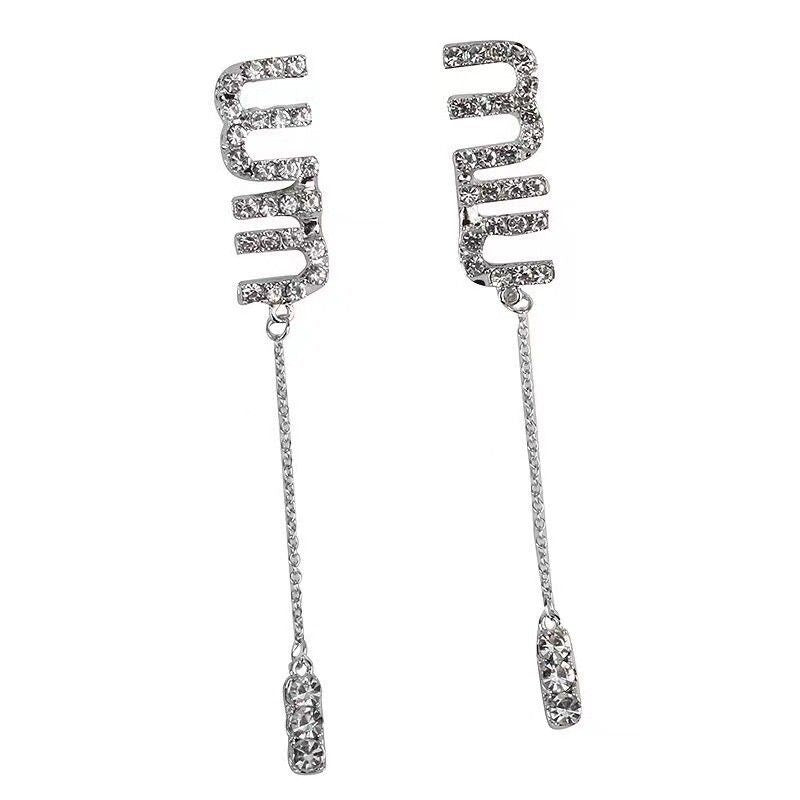 MiuMiu レディーファッション高級感耳飾り 気質 精緻女性イヤリング EH0231