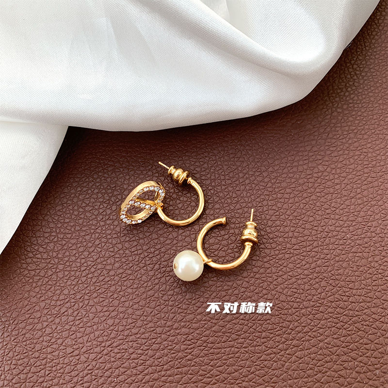 AOMIDIOR女性イヤリング 高級感 気質 精緻 レディーファッション耳飾り CDEH0093