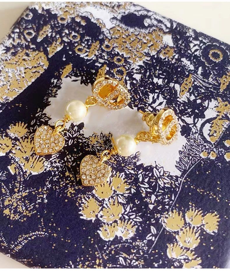 AOMIDIOR女性イヤリング 高級感 気質 精緻 レディーファッション耳飾り CDEH0082