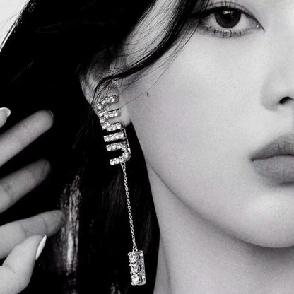 MiuMiu レディーファッション高級感耳飾り 気質 精緻女性イヤリング EH0231