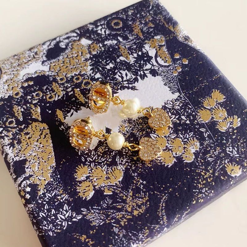 AOMIDIOR女性イヤリング 高級感 気質 精緻 レディーファッション耳飾り CDEH0082