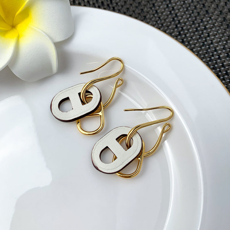 AOMIDIOR女性イヤリング 高級感 気質 精緻 レディーファッション耳飾り