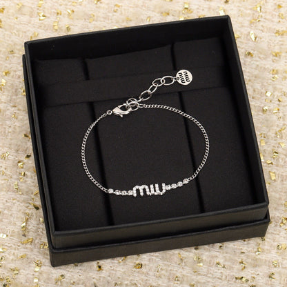 MIUMIUレディーファッション手飾り 高級感 気質 女性ブレスレット SL0005