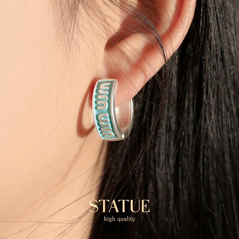 MiuMiu レディーファッション高級感耳飾り 気質 精緻女性イヤリング EH0168