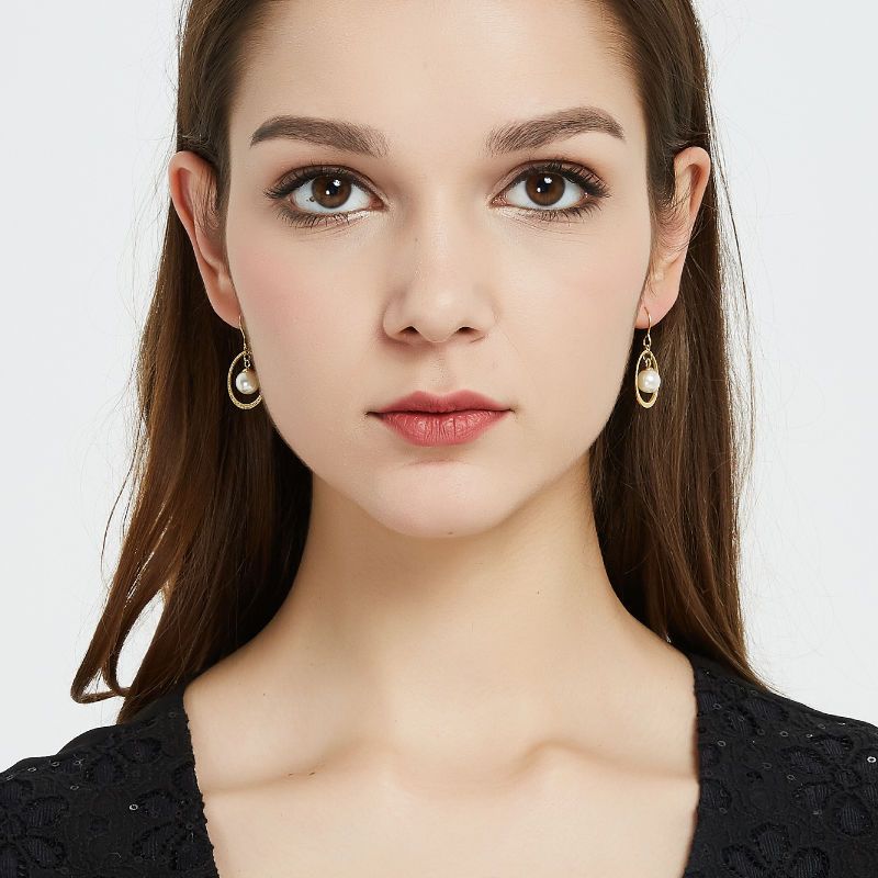 AOMIDIORレディーファッション高級感耳飾り 気質 精緻女性イヤリング EH0101