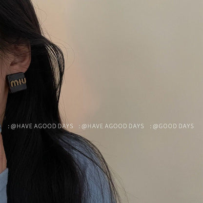 MIUMIU レディーファッション高級感耳飾り 気質 精緻女性イヤリング EH0002