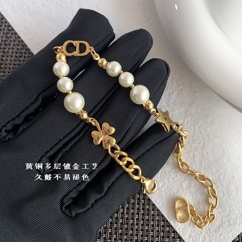 AOMIDIOR 女性ブレスレット 高級感 気質 精緻 レディーファッション手飾り