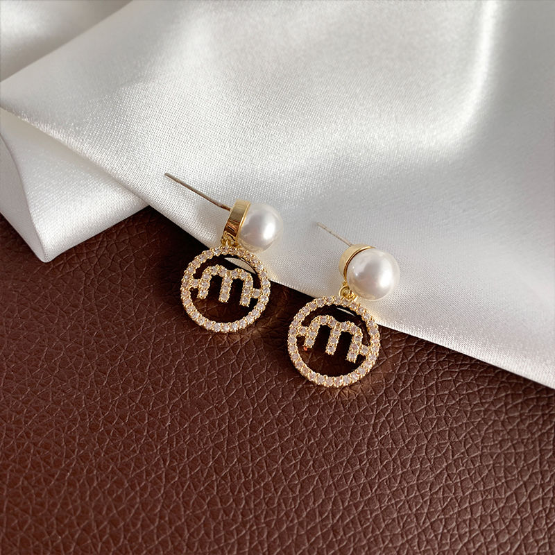 AOMIDIORレディーファッション高級感耳飾り 気質 精緻女性イヤリング EH0100