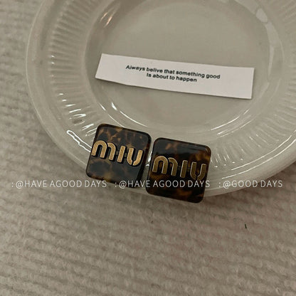 MIUMIU レディーファッション高級感耳飾り 気質 精緻女性イヤリング EH0002