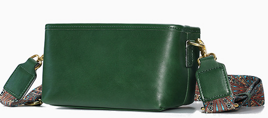 本革レディースバッグ斜めショルダーバッグレディーススクエアバッグ牛革ショルダーバッグ斜めがけバッグ