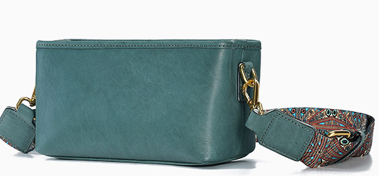 本革レディースバッグ斜めショルダーバッグレディーススクエアバッグ牛革ショルダーバッグ斜めがけバッグ