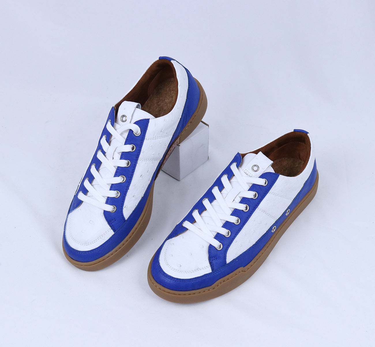 南アフリカ ダチョウの皮 本革 メンズスニーカー スポーツカジュアルシューズ 平底靴