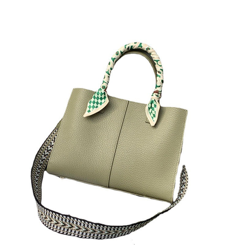 バッグ高級感トートバッグハンドバッグ大容量本革斜め掛けワンショルダーレディースバッグ