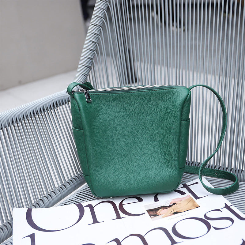 牛革ショルダーバッグトートバッグ大容量レディース斜め掛けバケツバッグ