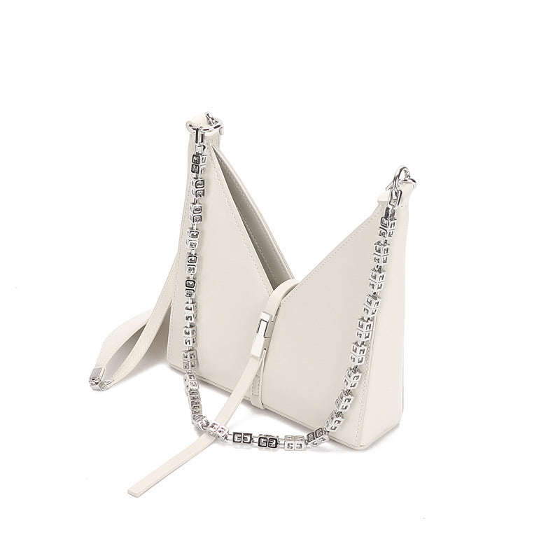 V型チェーンバッグわきの下バッグ本革ショルダーバッグおしゃれレディースバッグ