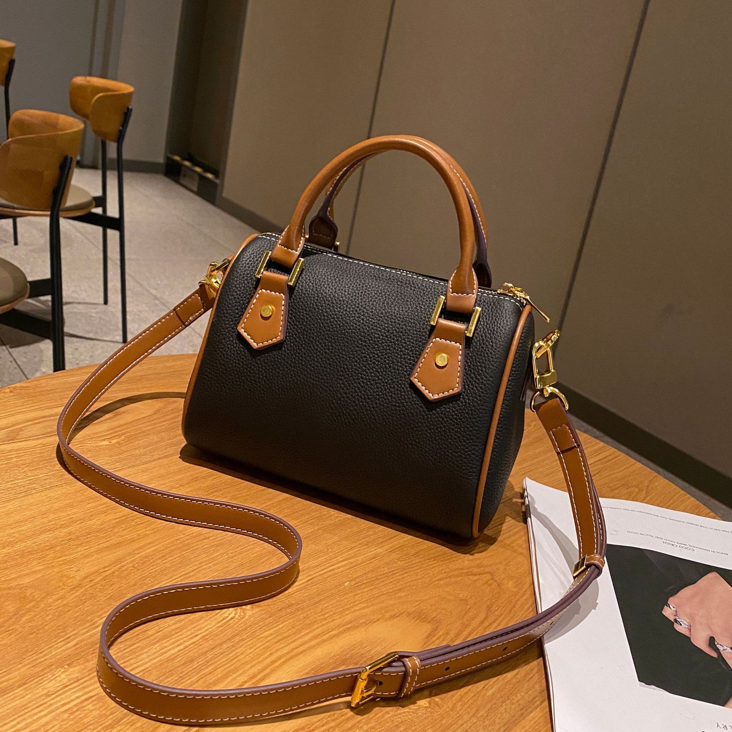 Women's Handbag Shoulder Bag Handmade Cowhide Bag Crossbody Bag Simple Goes with Anything