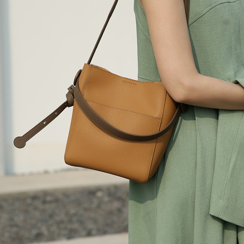 トートバッグ斜め掛けバッグレディースバッグ大容量牛革おしゃれ通勤わきの下バッグショルダーバッグ