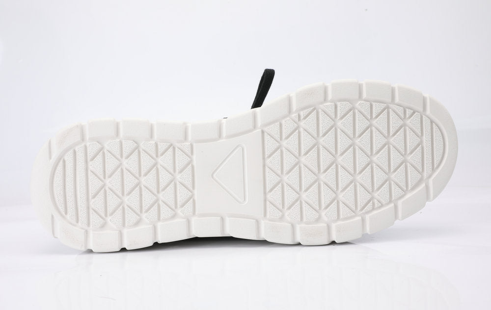 2023新品 ワニ腹の皮 メンズカジュアルシューズ 優れた通気性 ファッション厚底男性靴