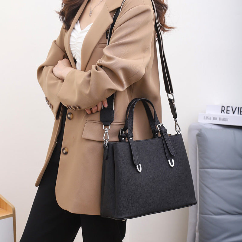 本革女性のハンドバッグ大容量ファッションショルダーバッグ何とでも合う 通勤OL