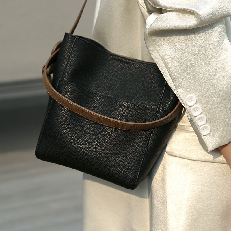 トートバッグ斜め掛けバッグレディースバッグ大容量牛革おしゃれ通勤わきの下バッグショルダーバッグ