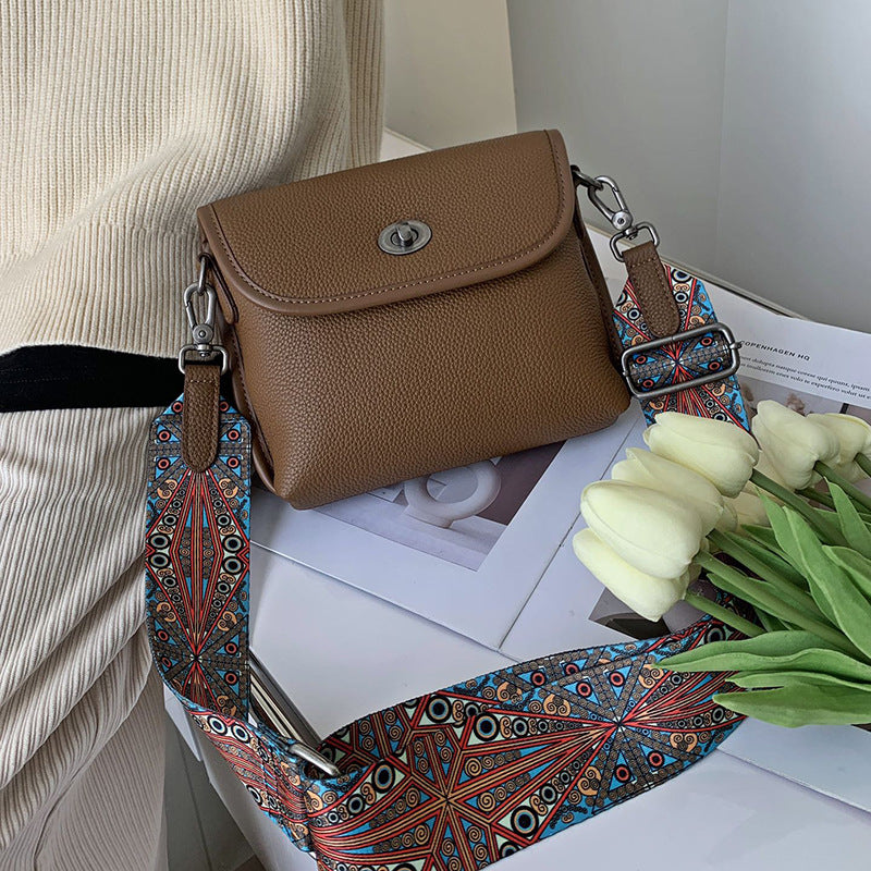 貝殻バッグショルダーバッグシンプルでおしゃれな本革レディースバッグファッション